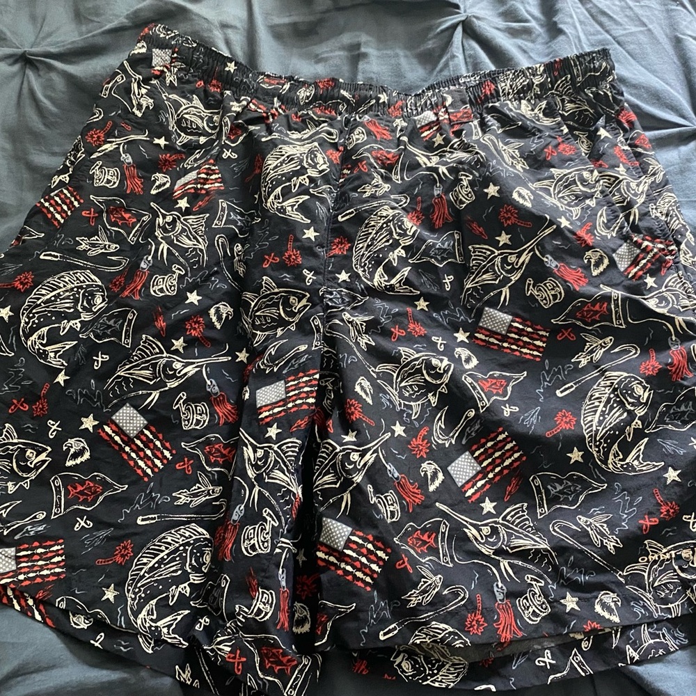 Columbia Men's Shorts with Fish and Flag Print